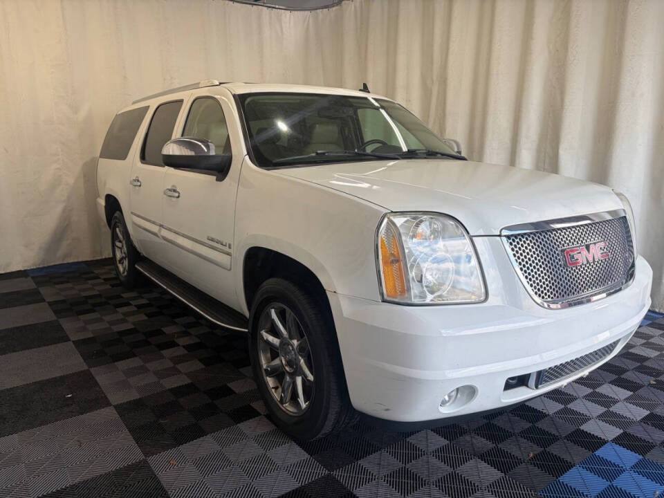 gmc yukon xl 2007 1GKFK66847J182041 image gmc yukon xl 2007 1GKFK66847J182041 image